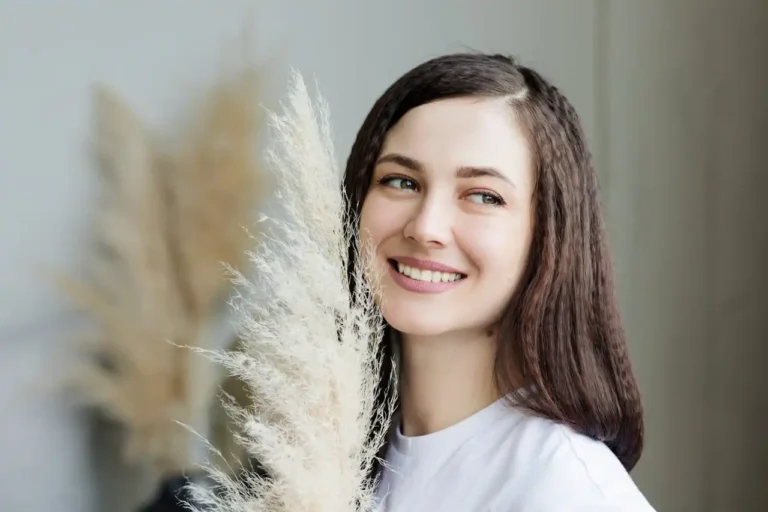 9 Habits of Attractive Women